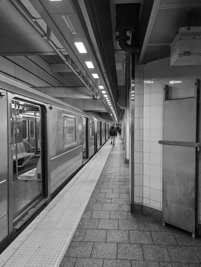 Public transport in Brooklyn train platform