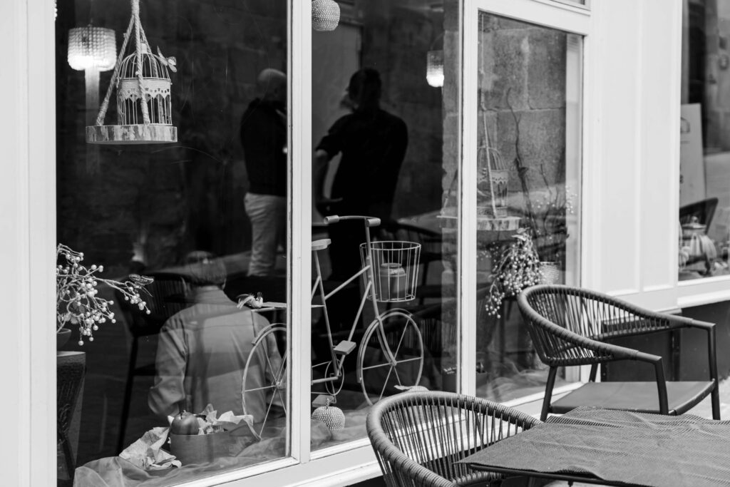 Brooklyn brownstone cafe lifestyle