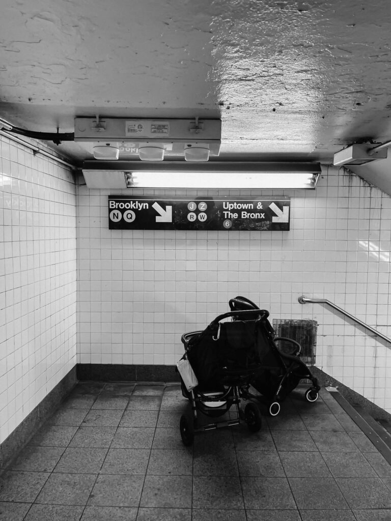 Train station near NYC and Brooklyn Greene Avenue for tenants