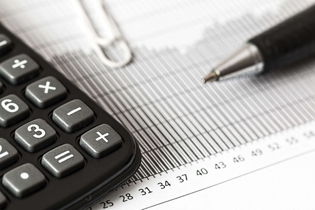 Modern Living Chart Finances