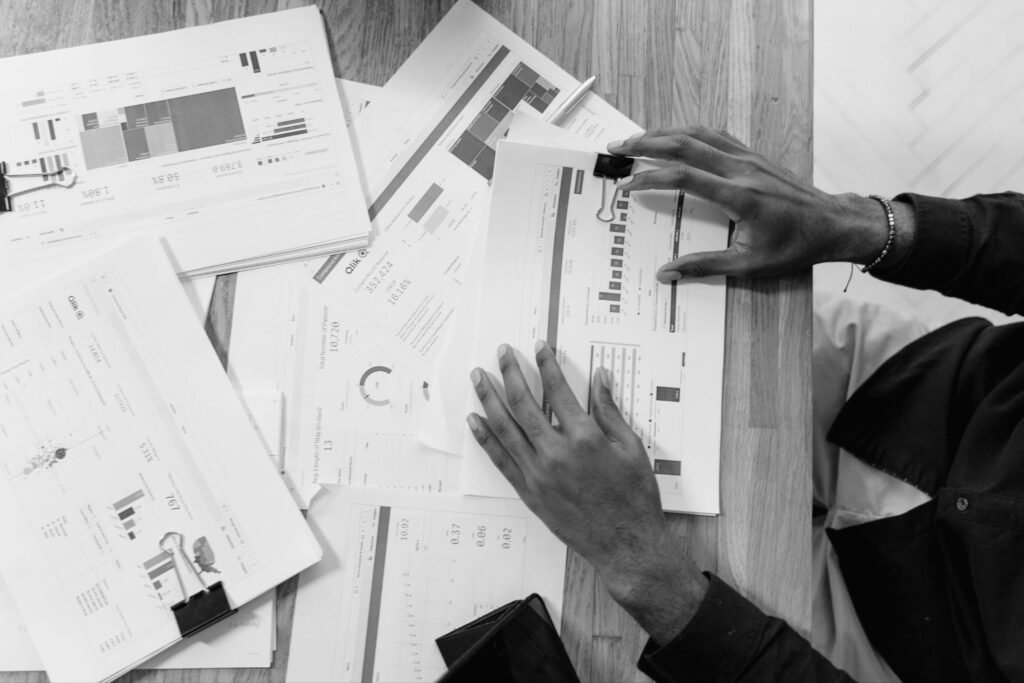 Finances real estate living